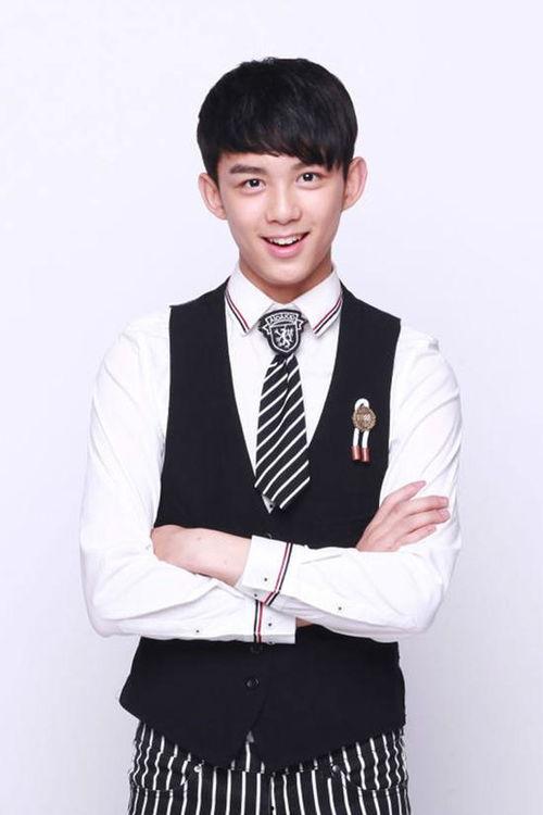 吴磊身份背景,从童星到实力派演员的蜕变之路